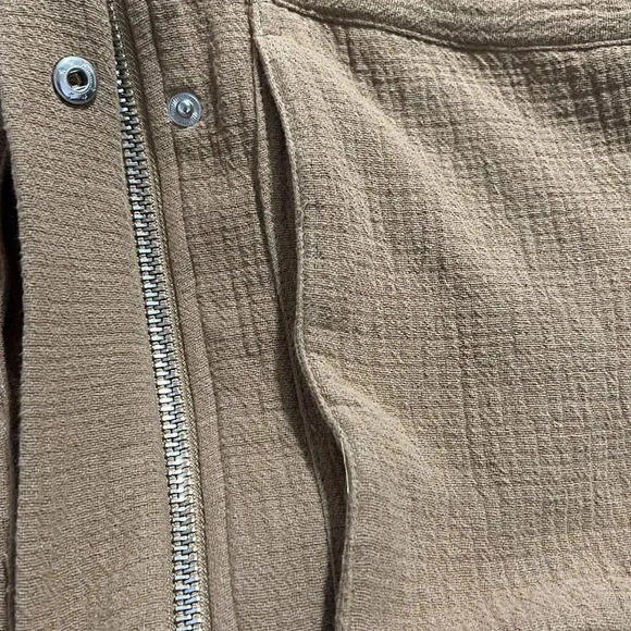 NWT BlankNYC Dolman Sleeve Drawstring Details Woven Raw Hem Jacket Womens XS Tan - Picture 9 of 14